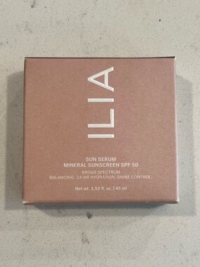 ILIA Sun Serum Mineral Sunscreen SPF 50 Shade Medium-Deep